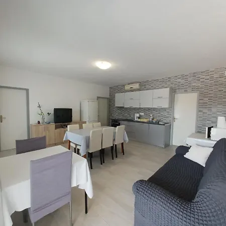 Apartman With Parking Space Seline, Paklenica - 6628 *